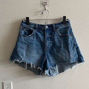 Abercrombie & Fitch 90s relaxed cut off short